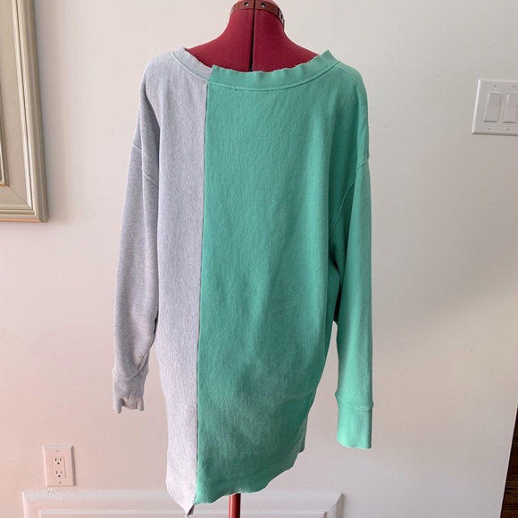 **HOST PICK** FREE PEOPLE TUNIC SWEATSHIRT - Picture 3 of 10